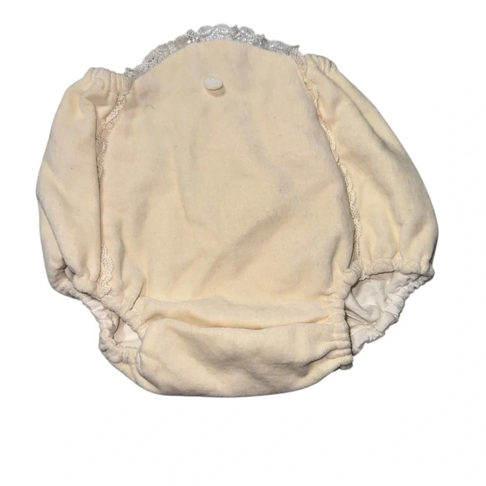 Casilda y Jimena velvet Cream Baby Terci Bloomers